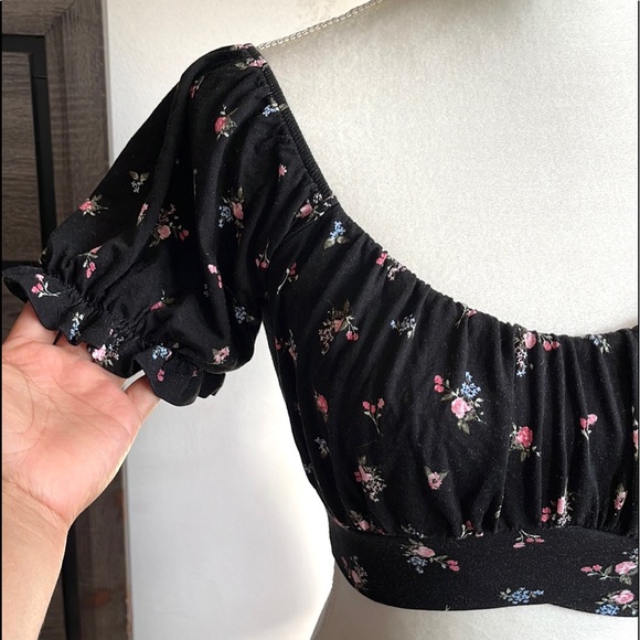 Forever 21 Floral Print Crop Top - Picture 8 of 9